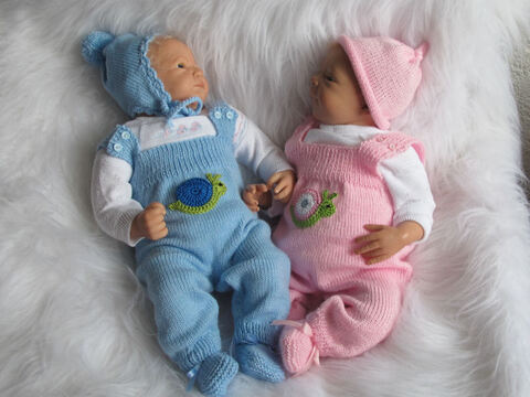 Strickanleitung Modell Xavi Gr. 50/54 für Baby und Reborn 3-teilig