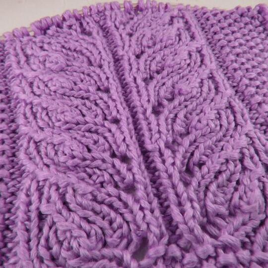 Strickanleitung * Babydecke, Schal & Mütze mit Lace-Zopf-Muster