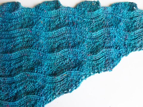 2 Strickanleitungen * Dreieckstuch und Baktus "Good Vibrations"