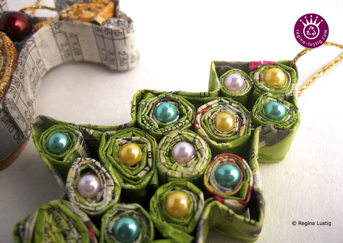 Weihnachtsanhänger aus Altpapier, Upcycling, Recycling