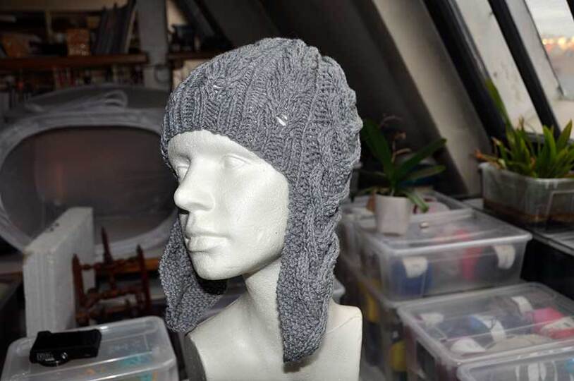 Strickanleitung * Strickmütze mit Ohrenklappen "Herzchenzopf"