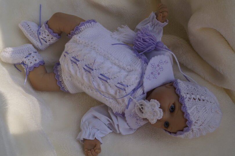 Strickanleitung f&uuml;r Baby's u. Reborns Modell Laura Gr. 50-56