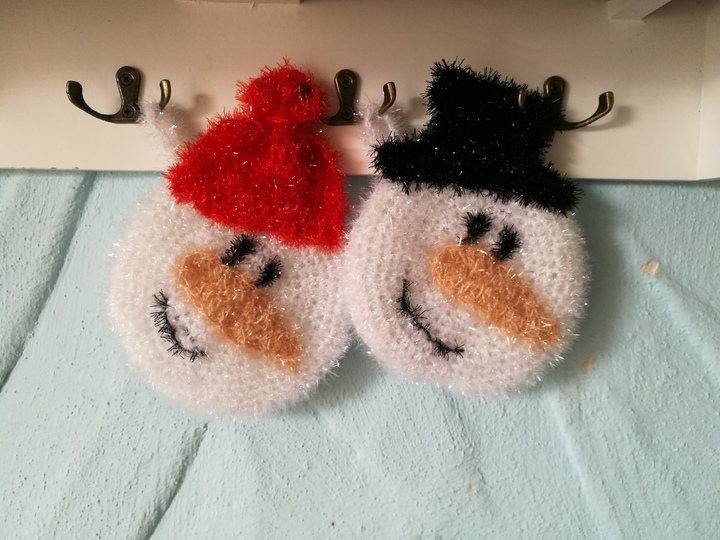 Spül- und Badeschwamm Schneemann