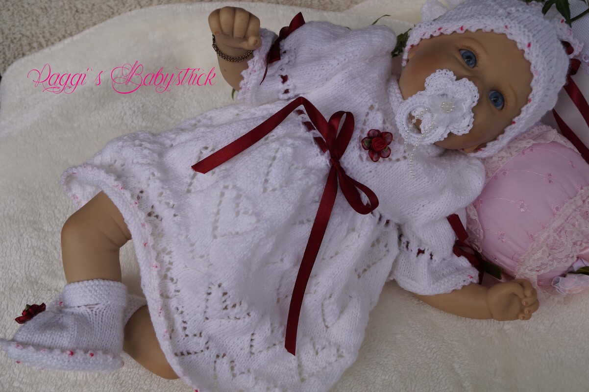 Strickanleitung für Baby's u. Reborns Modell Herzilein Gr. 50-56 3-teilig