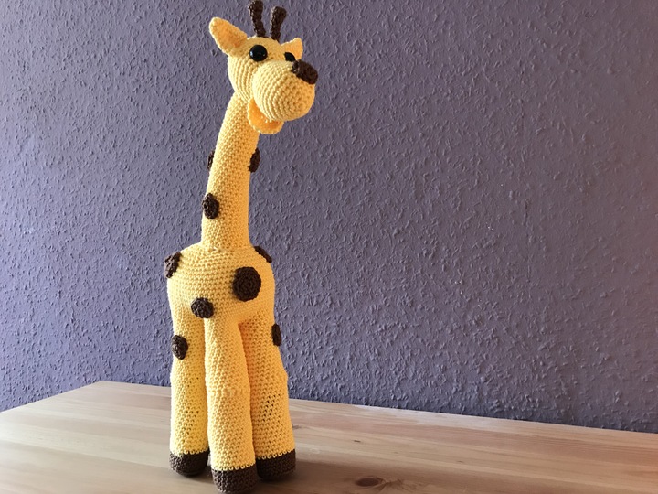 Häkelanleitung für Giraffe Gisela