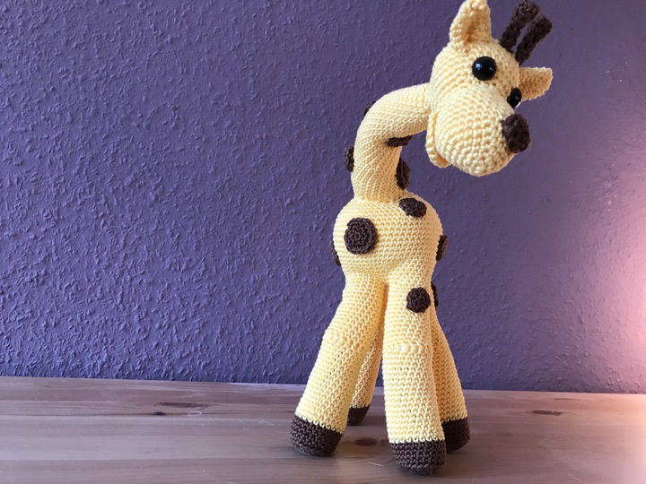 Häkelanleitung für Giraffe Gisela