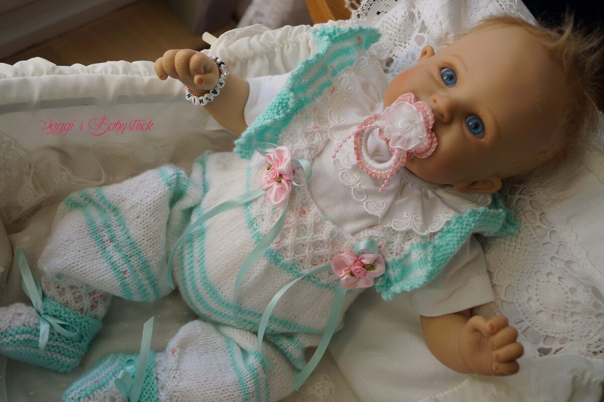 Strickanleitung f&uuml;r Baby's u. Reborns Modell Bella Gr. 50-56