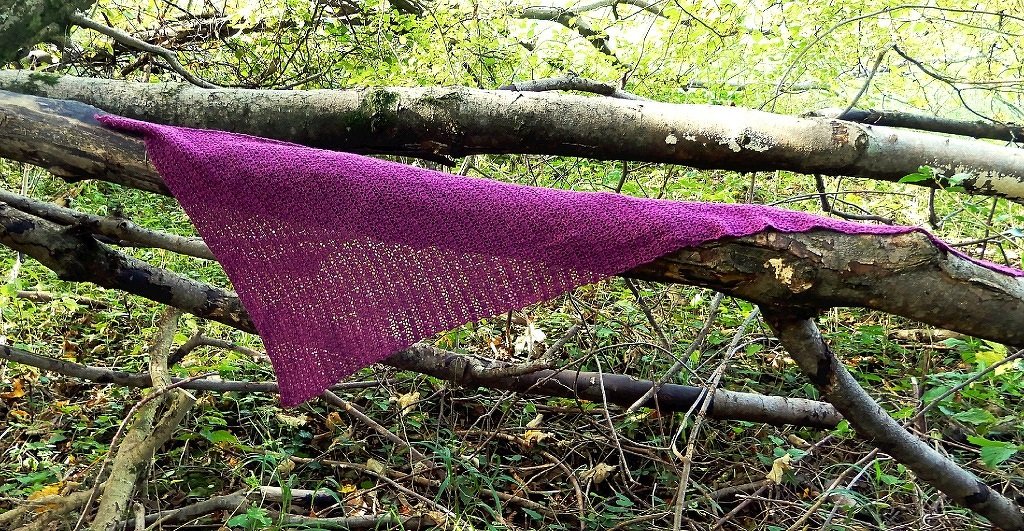 Triangle shawl crochet pattern "Feathery" - Image 8