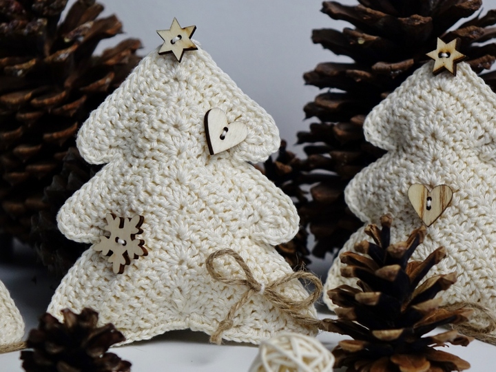 Christmas Tree Decoration / Ornament Crochet Pattern