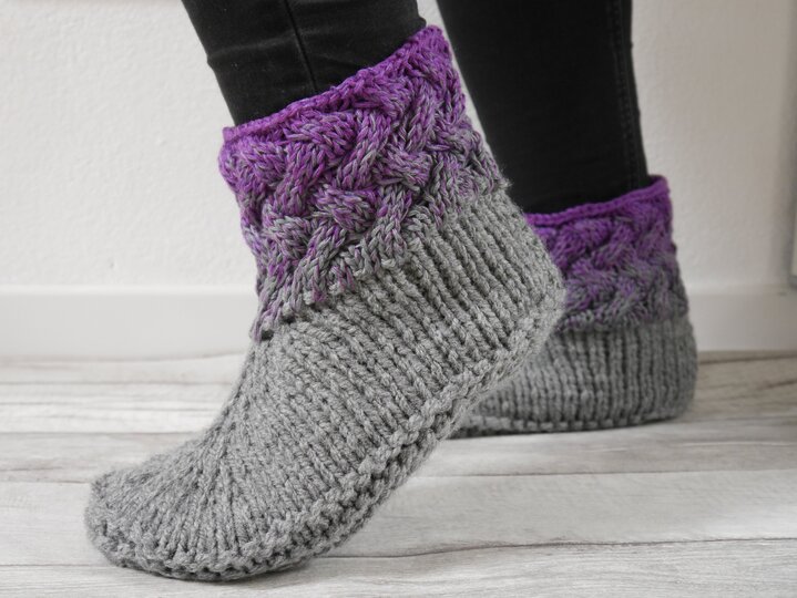 Strickanleitung  - Flechtmuster-Hausschuhe –  alle Größen 33-48 - No.180/E