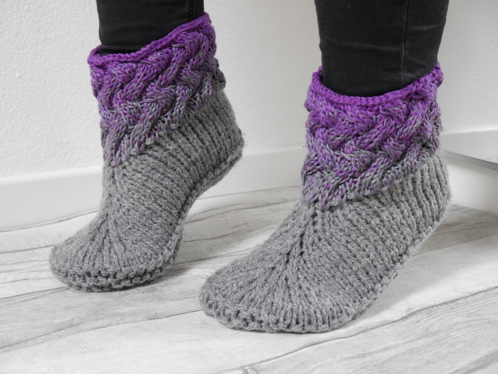 Strickanleitung  - Flechtmuster-Hausschuhe –  alle Größen 33-48 - No.180/E