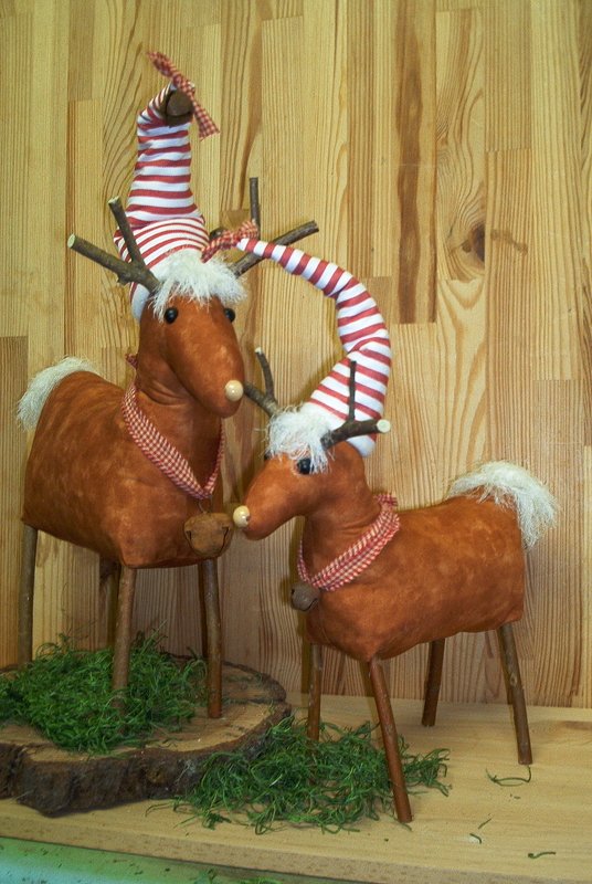 "Donner und Blitz" die Rentiere vom Weihnachtsmann ca. 25 und 30 cm