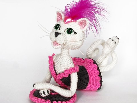Amigurumi Pattern for Glamour Pussycat. Crochet Lady Kitten. Fashion Cat decoration.