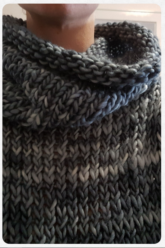 Oversize Pullover Frayja mit Loop - Bild 3