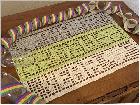 Häkeln / Platzdeckchen / "Happy New Year"