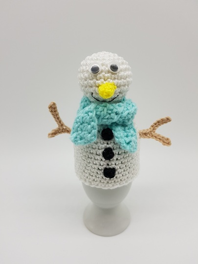 Schneemann Eierwärmer Häkelanleitung