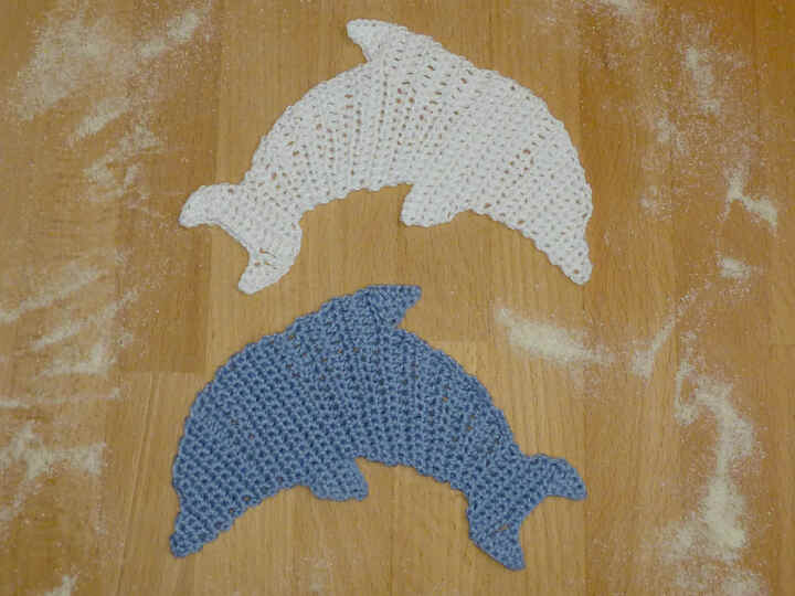 Häkelanleitung für eine Delfin-Applikation, Aufnäher