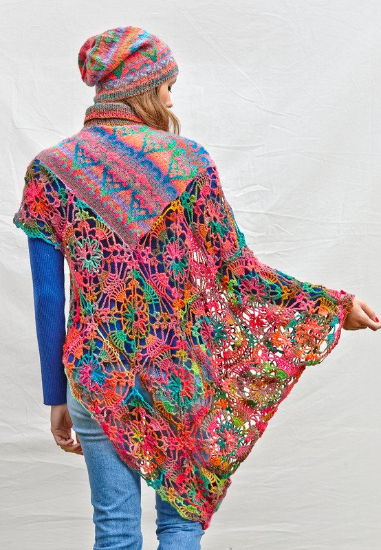 Gehäkelt und gestrickt: Poncho Nanouk