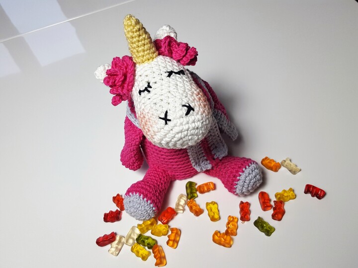 98 Häkelanleitung Einhorn Dose für Feines getarnt als Plüschtier