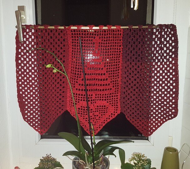 Gardine "Christmas" 47x25 cm, Breite individuell anpassbar, Häkelanleitung