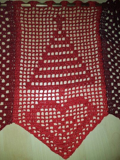 Gardine "Christmas" 47x25 cm, Breite individuell anpassbar, Häkelanleitung