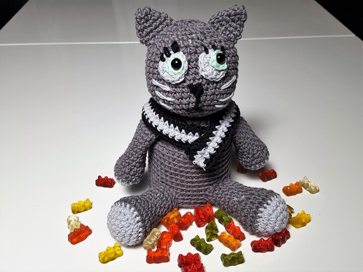 99 Häkelanleitung launische Katze Dose getarnt als Plüschtier