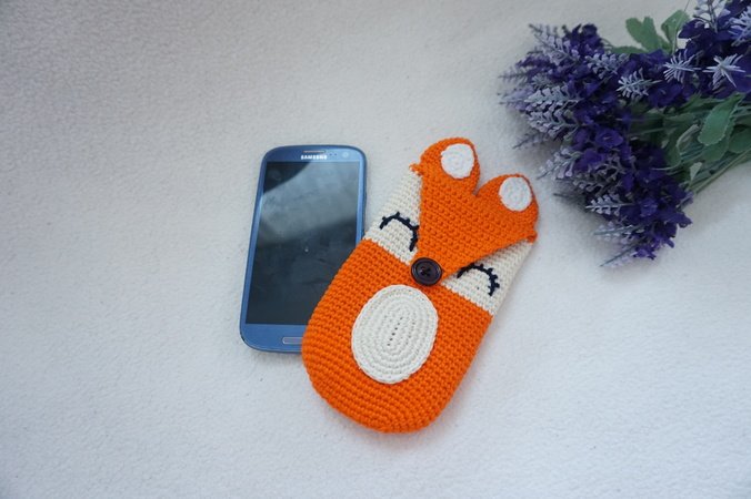 Fox phone case crochet pattern