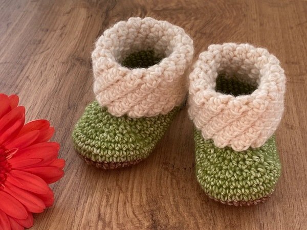 Baby Booties „Anouk“, 0-6 months – Crochet Pattern