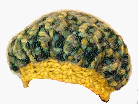 Mütze mit Stoff und Strickarbeit ruckzuck gefertigt