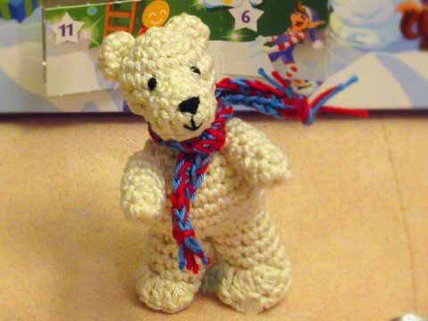 Häkelanleitung Schlüsselanhänger (Taschenbaumler) Eisbär Björn