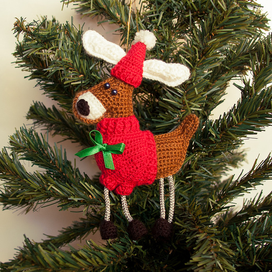 Crochet pattern for Christmas Reindeer Sweater Ornament