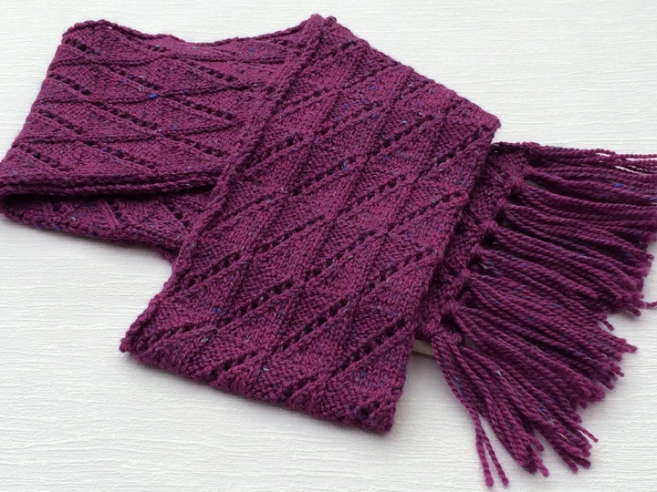 Strickanleitung für Tweedschal mit Fransen