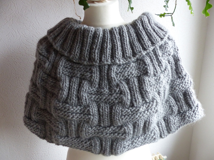 Strickanleitung Cape "Reise nach Brüggen"