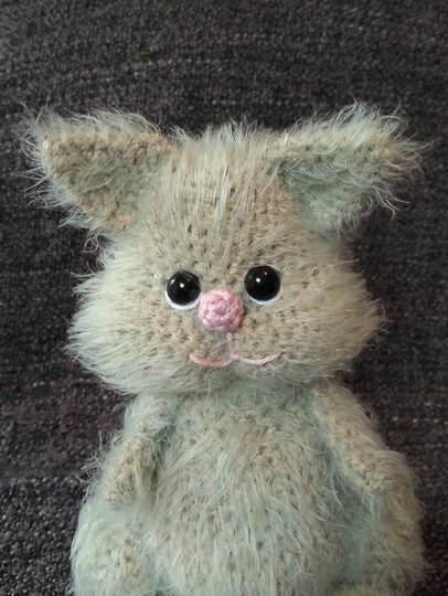 Glückskatze mit Maus sitzende Variante Katze zu Valentinstag Geburtstag