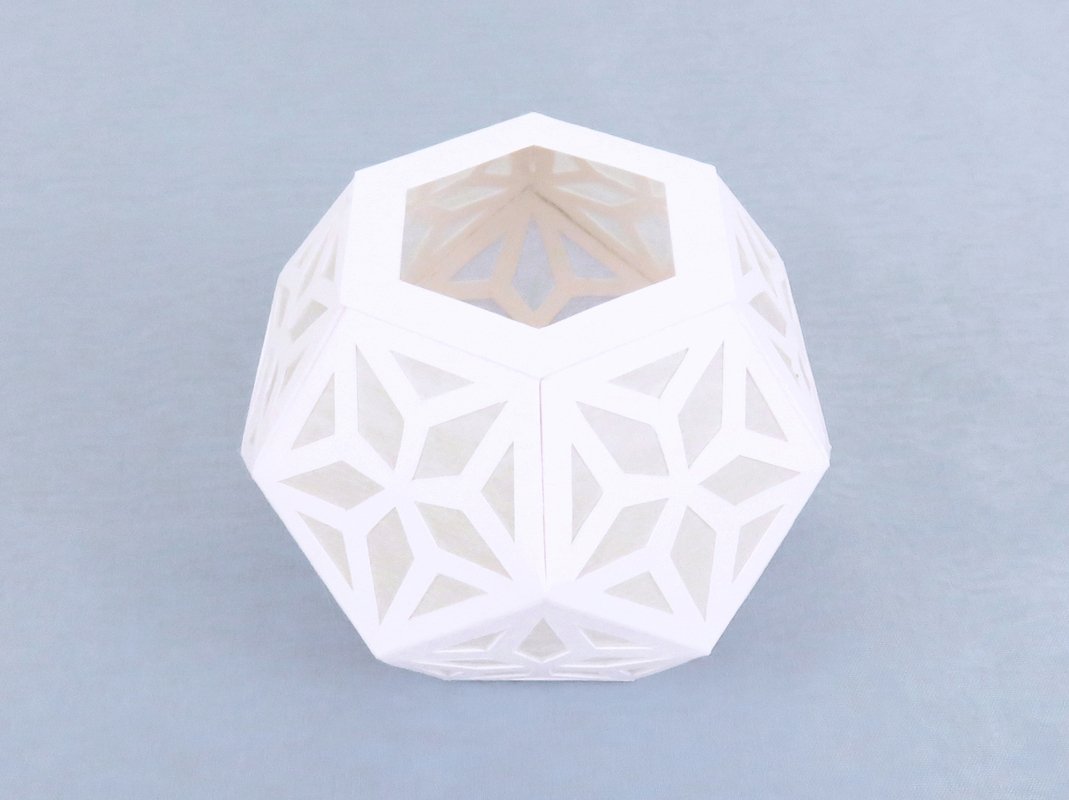 Tischleuchte in Weiß, rund – Bastelanleitung und Vorlagen - Bild 5