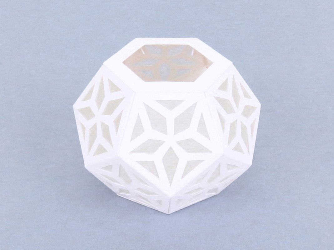 Tischleuchte in Weiß, rund – Bastelanleitung und Vorlagen