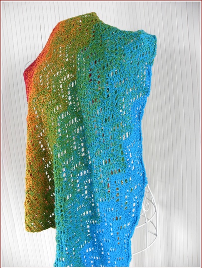 Tuch "Bad Dürrheimer Kurschatten gehäkelt" mit 1 BOBBEL-COTTON von Woolly Hugs