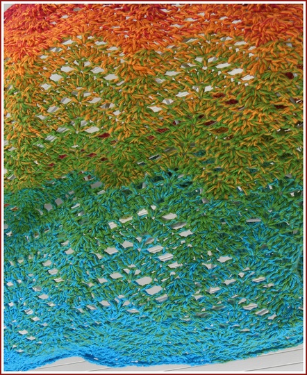 Tuch "Bad Dürrheimer Kurschatten gehäkelt" mit 1 BOBBEL-COTTON von Woolly Hugs