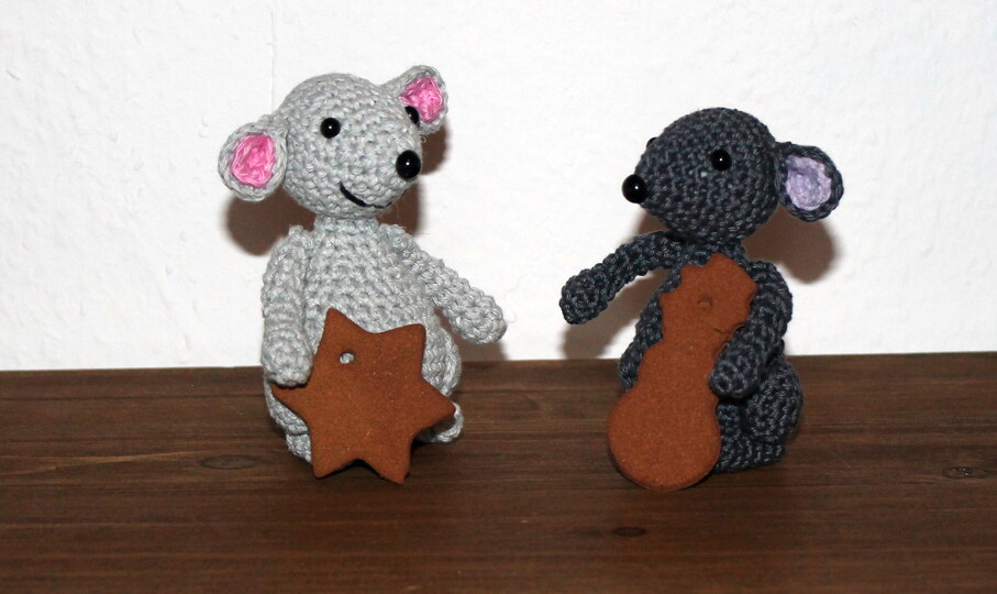 Maus häkeln – kleine Kuschelmaus mit großen Ohren (deutsche Anleitung)