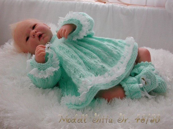 Strickanleitung Babykleid Gitta für Baby und Reborn Gr.50/56
