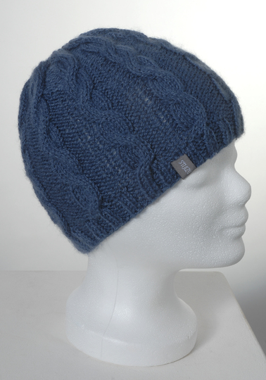 Mütze mit Zopfmuster