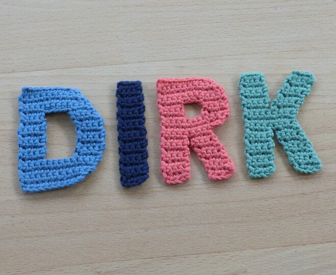 Crochet pattern for alphabetic characters, letters from A to Z