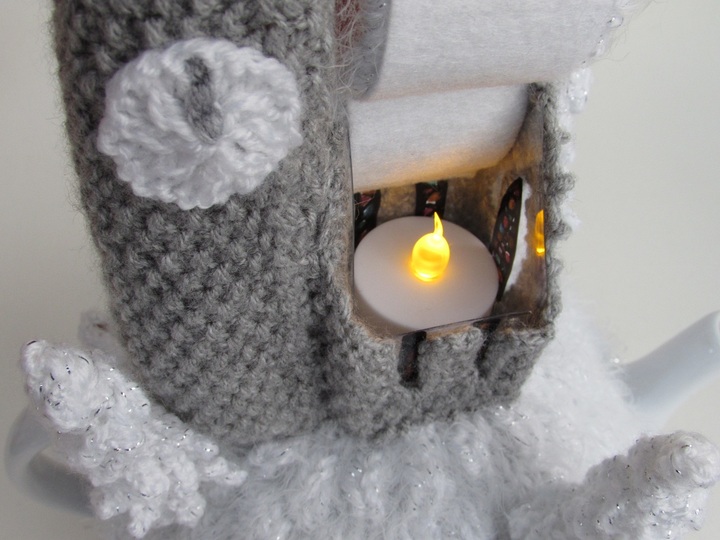 Winter Wonderland Tea Cosy Knitting Pattern