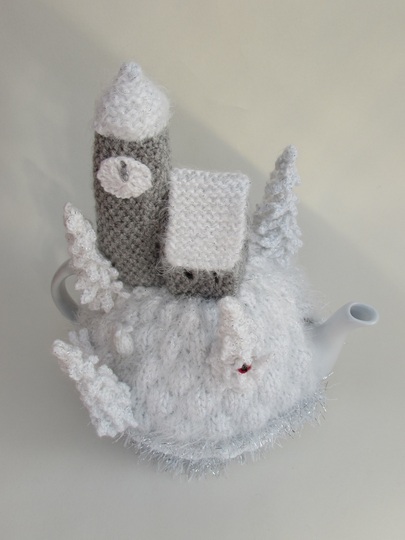 Winter Wonderland Tea Cosy Knitting Pattern