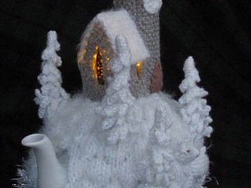 Winter Wonderland Tea Cosy Knitting Pattern
