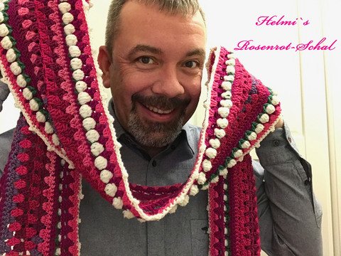 Helmi`s Rosenrot-Schal, gehäkelt