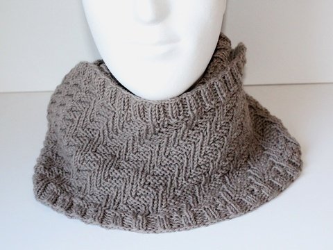 Strickanleitung Loop, Schal, unisex mit Strukturmuster für Anfänger