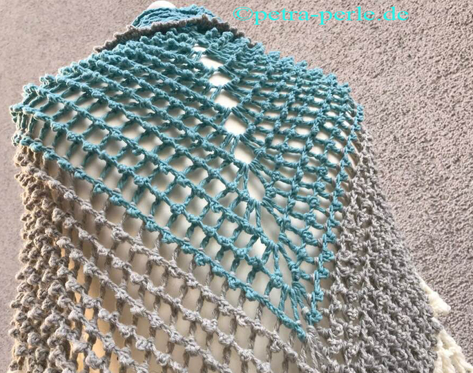 Luftiges „Frühlingstuch“ mit ganz neuem Muster