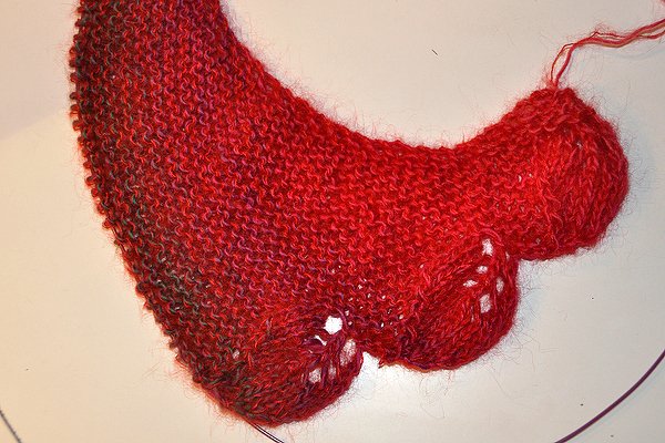 Strickanleitung * Dreieckstuch mit Blätterrand "Evergreen"