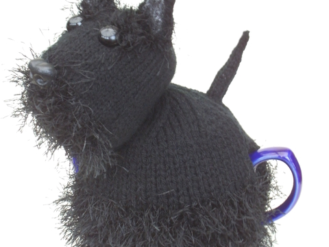 Scottie Dog Tea Cosy Knitting Pattern